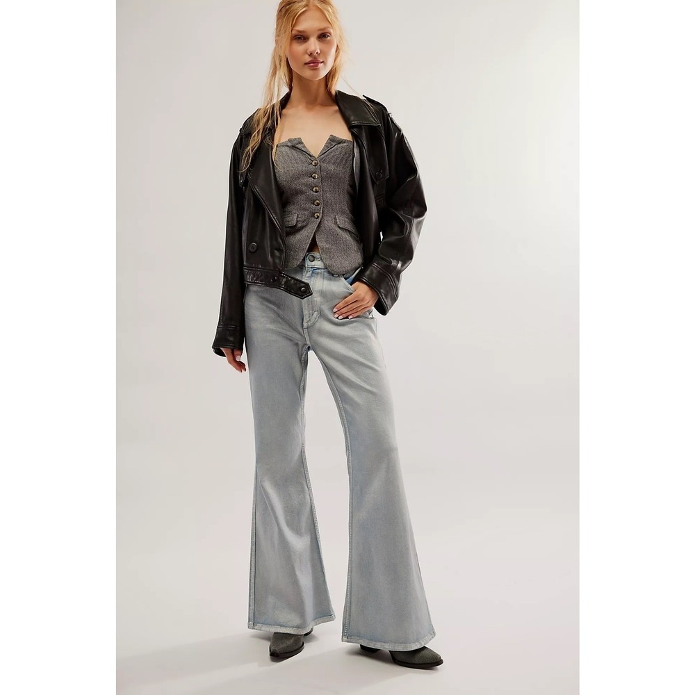 NWT- FREE PEOPLE X LEE HIGH-RISE‎ METALLIC FLARE JEANS SZ:27M RET$198
